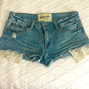 Dollhouse shorts. Juniors size 13. Super cute for summer or tropical vacation